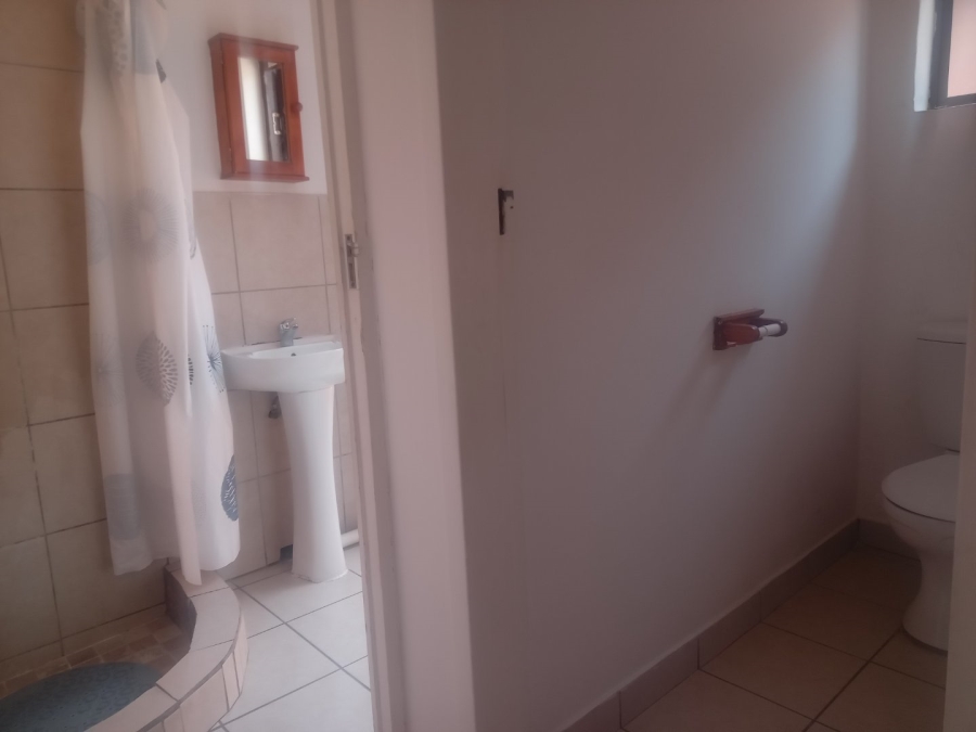 To Let 2 Bedroom Property for Rent in Scottsville KwaZulu-Natal