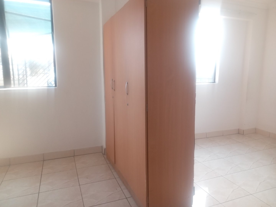 To Let 2 Bedroom Property for Rent in Scottsville KwaZulu-Natal