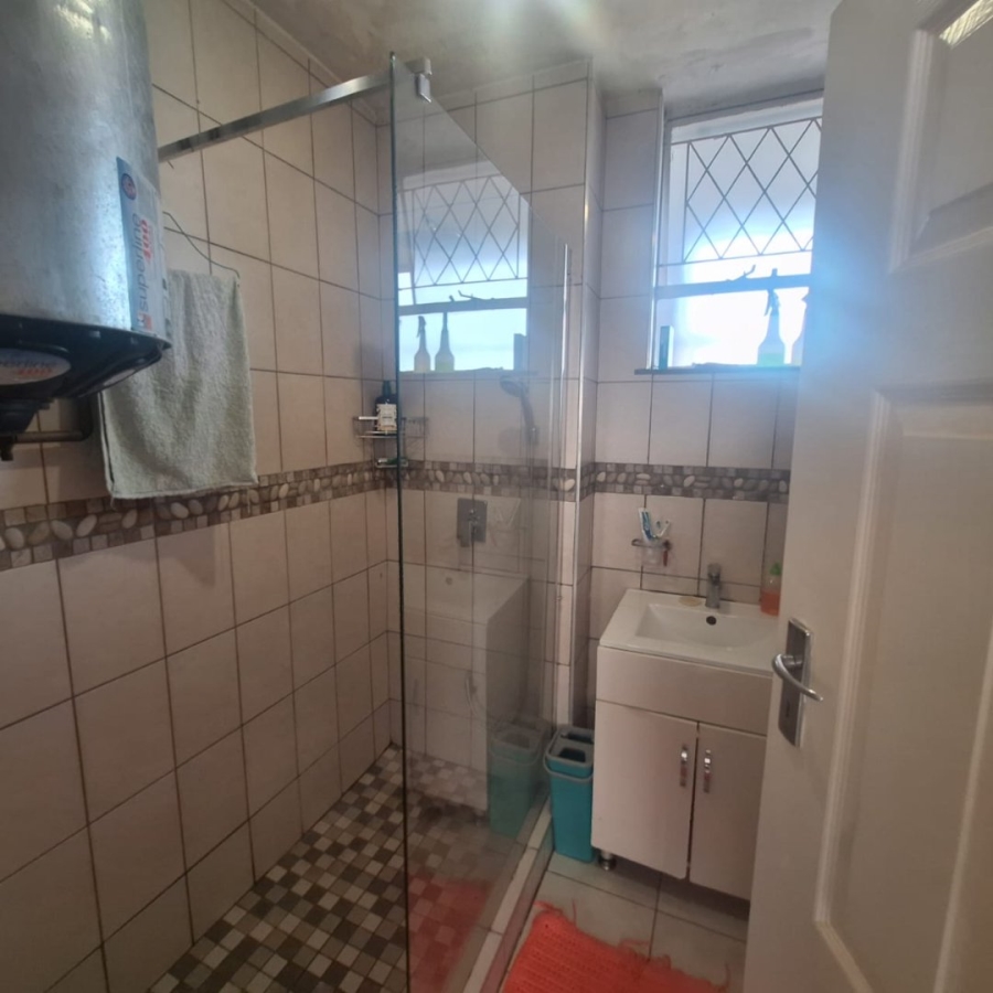 2 Bedroom Property for Sale in Durban North KwaZulu-Natal