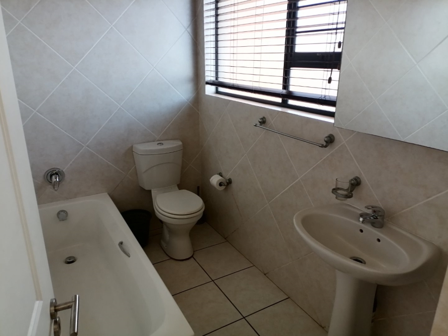 2 Bedroom Property for Sale in Uvongo Beach KwaZulu-Natal