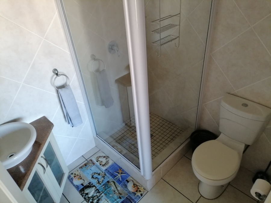 2 Bedroom Property for Sale in Uvongo Beach KwaZulu-Natal
