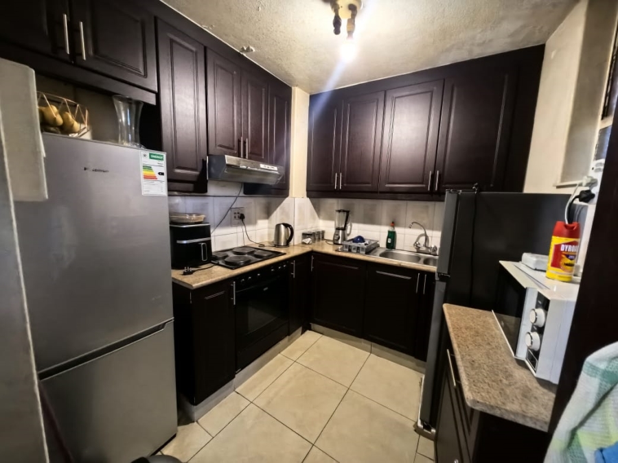 To Let 2 Bedroom Property for Rent in Windermere KwaZulu-Natal