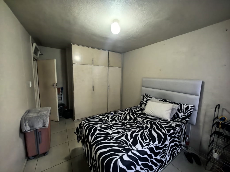 To Let 2 Bedroom Property for Rent in Windermere KwaZulu-Natal