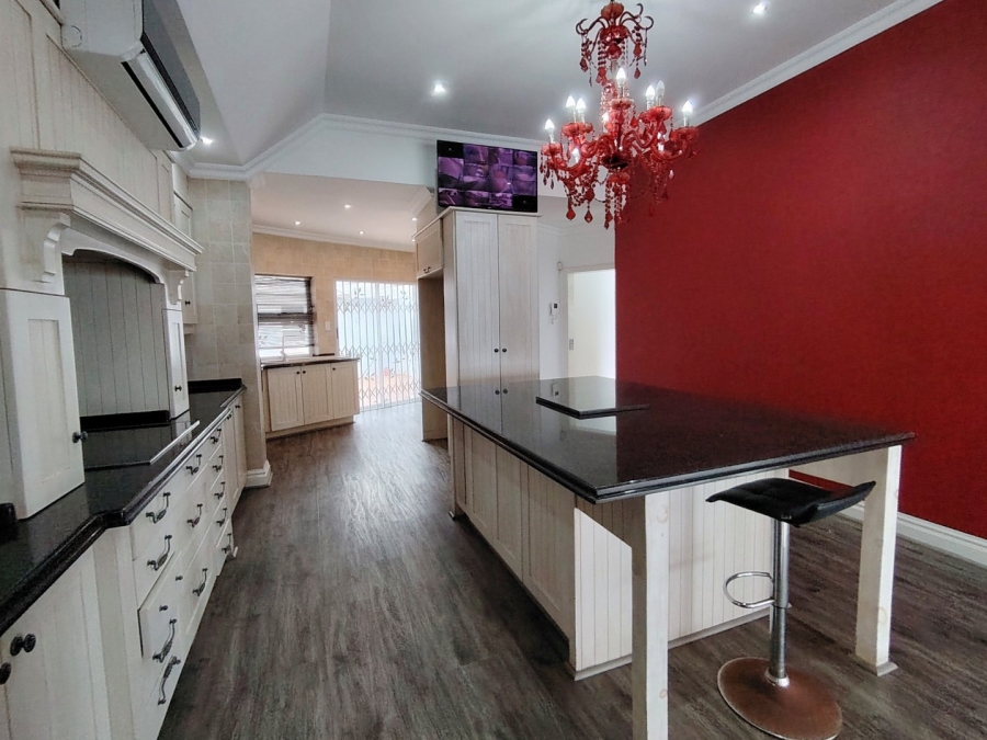 5 Bedroom Property for Sale in Ramsgate KwaZulu-Natal