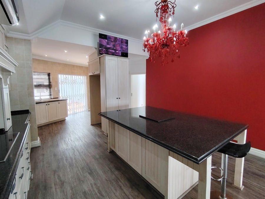 5 Bedroom Property for Sale in Ramsgate KwaZulu-Natal