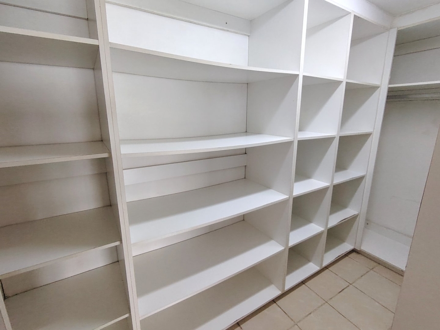 5 Bedroom Property for Sale in Ramsgate KwaZulu-Natal