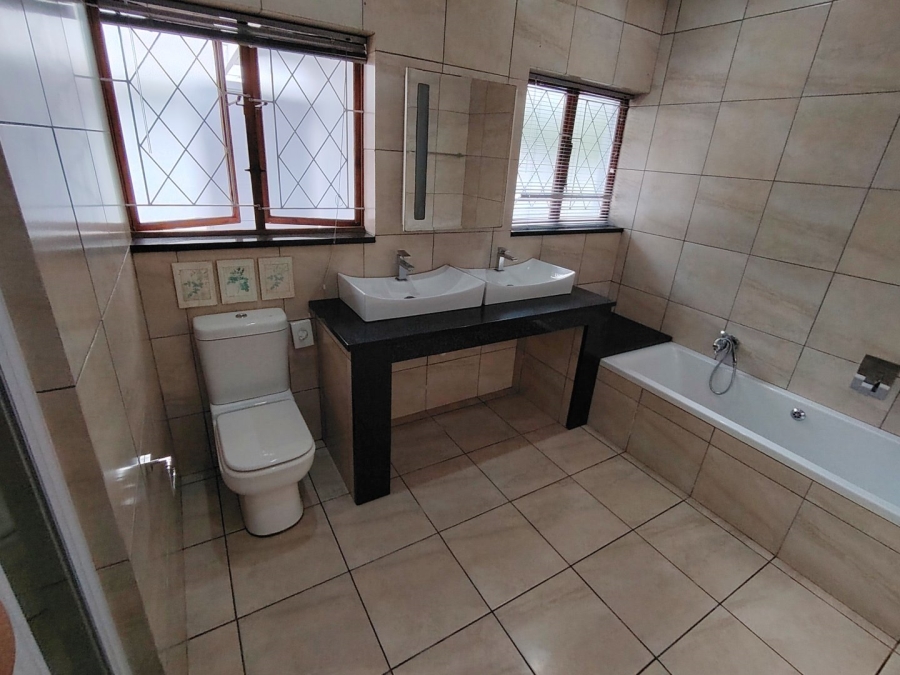 5 Bedroom Property for Sale in Ramsgate KwaZulu-Natal