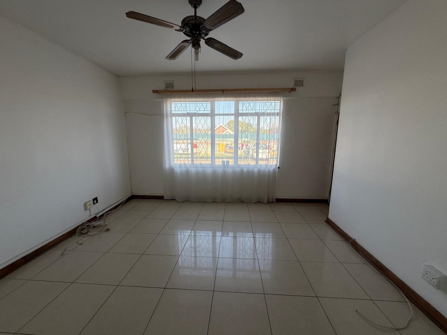 To Let 2 Bedroom Property for Rent in Scottsville KwaZulu-Natal