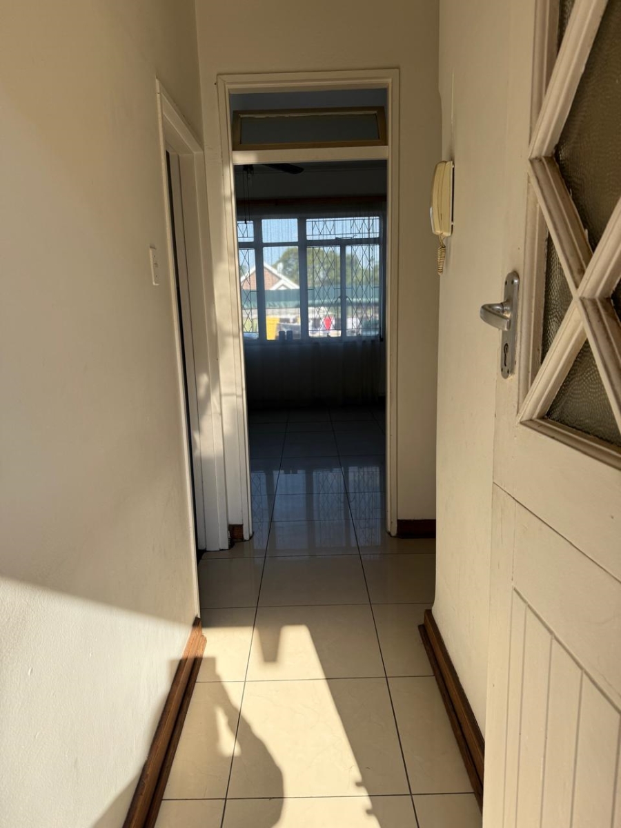 To Let 2 Bedroom Property for Rent in Scottsville KwaZulu-Natal