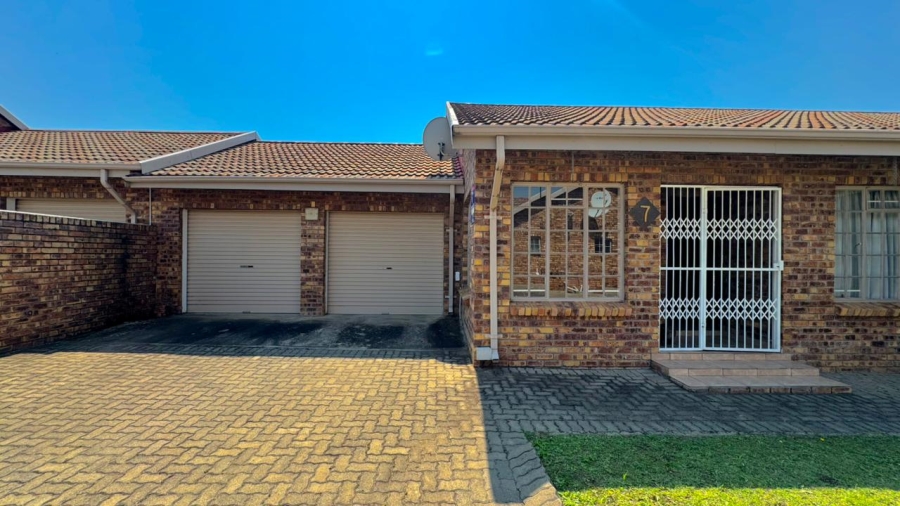 3 Bedroom Property for Sale in Huttenheights KwaZulu-Natal