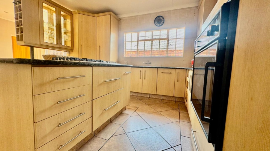 3 Bedroom Property for Sale in Huttenheights KwaZulu-Natal