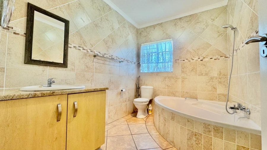 3 Bedroom Property for Sale in Huttenheights KwaZulu-Natal