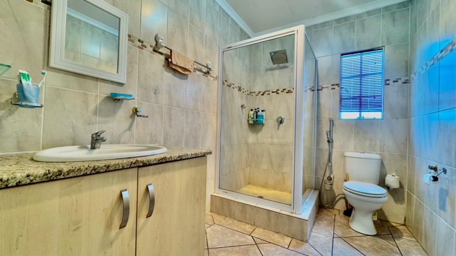 3 Bedroom Property for Sale in Huttenheights KwaZulu-Natal