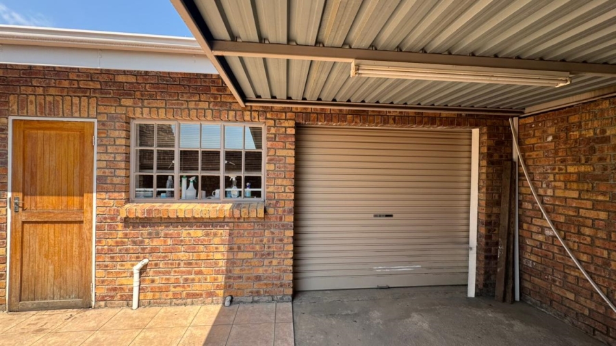 3 Bedroom Property for Sale in Huttenheights KwaZulu-Natal