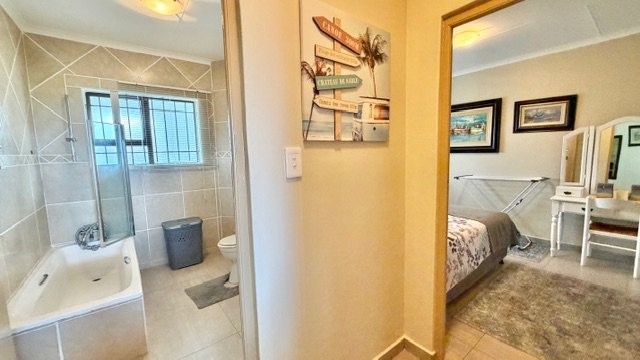 3 Bedroom Property for Sale in Uvongo KwaZulu-Natal