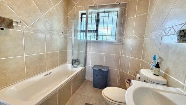 3 Bedroom Property for Sale in Uvongo KwaZulu-Natal