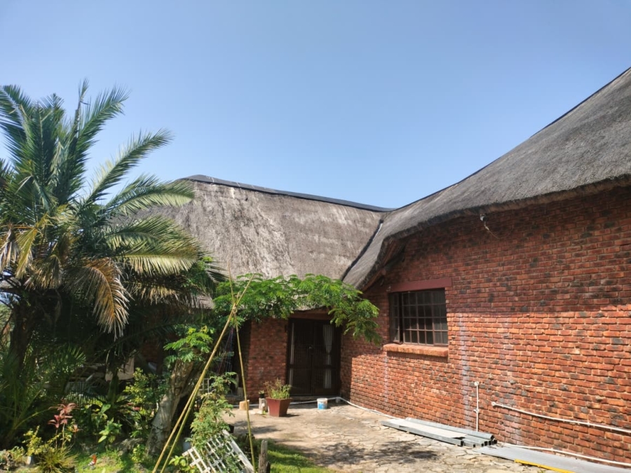 6 Bedroom Property for Sale in St Michaels On Sea KwaZulu-Natal