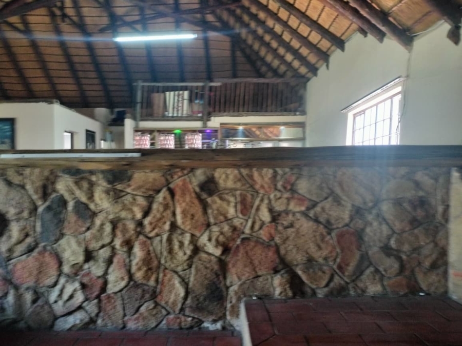 6 Bedroom Property for Sale in St Michaels On Sea KwaZulu-Natal