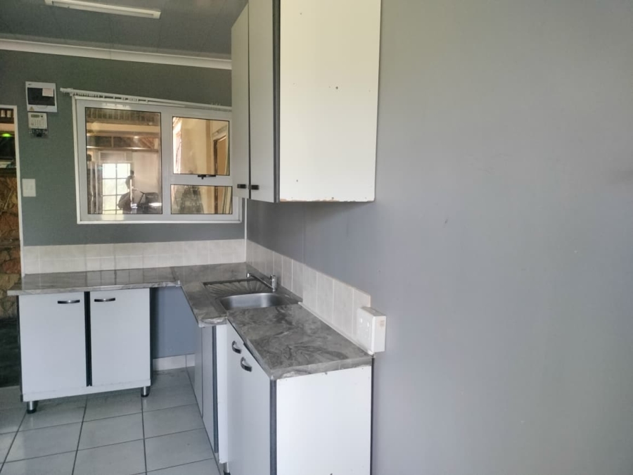 6 Bedroom Property for Sale in St Michaels On Sea KwaZulu-Natal