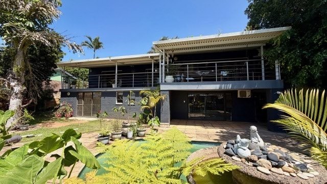 4 Bedroom Property for Sale in St Michaels On Sea KwaZulu-Natal
