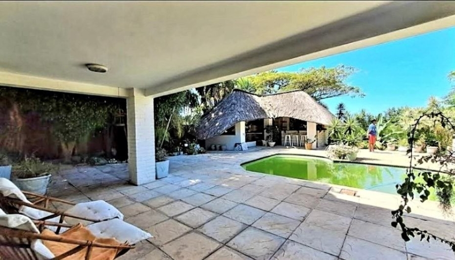 4 Bedroom Property for Sale in St Michaels On Sea KwaZulu-Natal