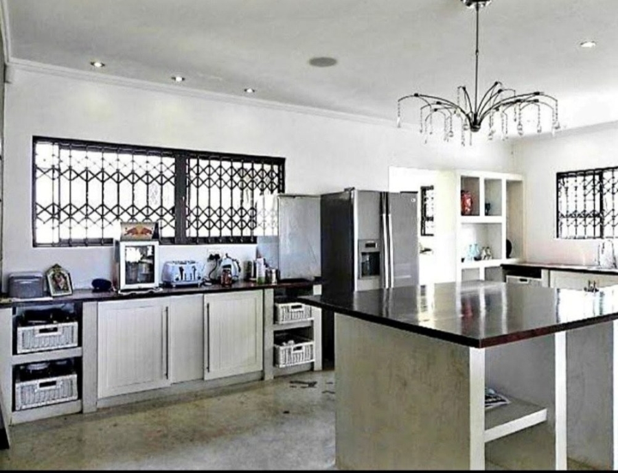 4 Bedroom Property for Sale in St Michaels On Sea KwaZulu-Natal