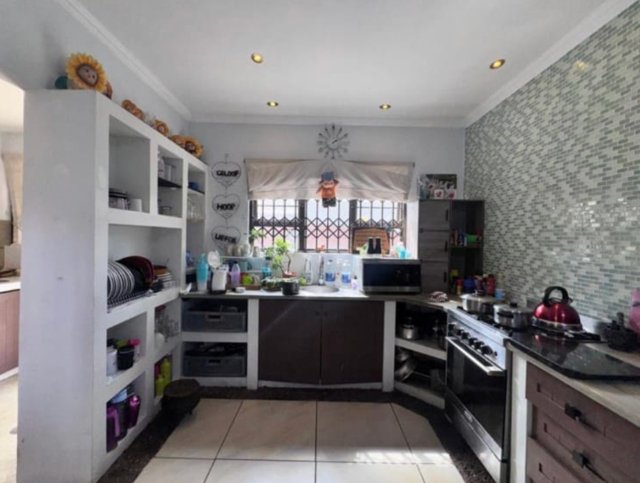 4 Bedroom Property for Sale in St Michaels On Sea KwaZulu-Natal