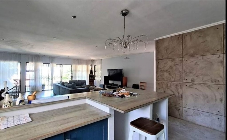 4 Bedroom Property for Sale in St Michaels On Sea KwaZulu-Natal