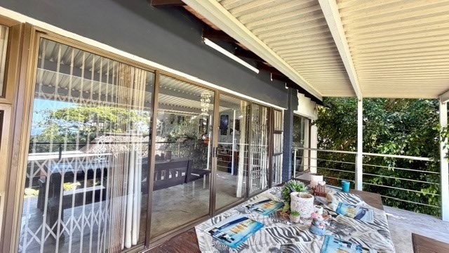 4 Bedroom Property for Sale in St Michaels On Sea KwaZulu-Natal