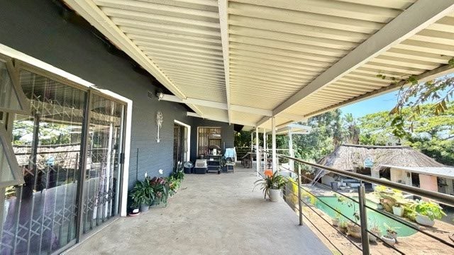 4 Bedroom Property for Sale in St Michaels On Sea KwaZulu-Natal
