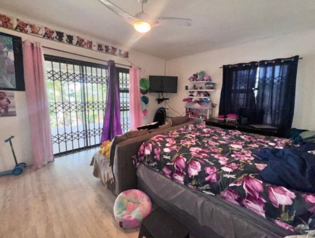 4 Bedroom Property for Sale in St Michaels On Sea KwaZulu-Natal