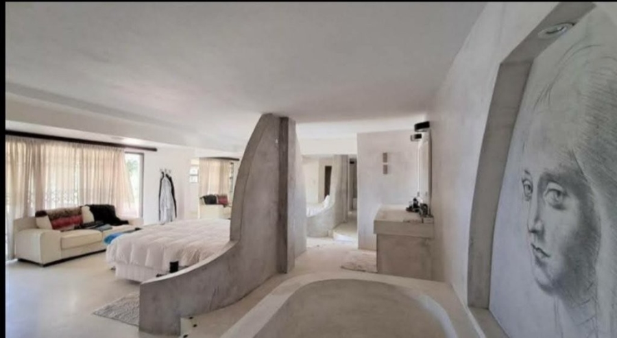 4 Bedroom Property for Sale in St Michaels On Sea KwaZulu-Natal