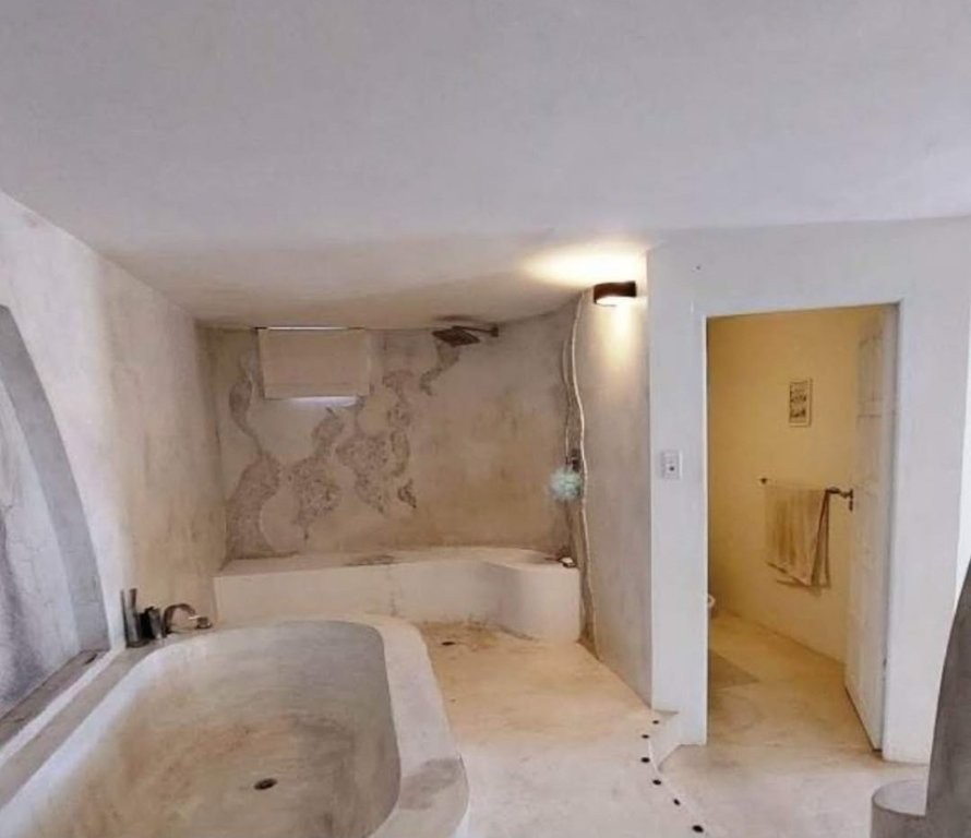 4 Bedroom Property for Sale in St Michaels On Sea KwaZulu-Natal