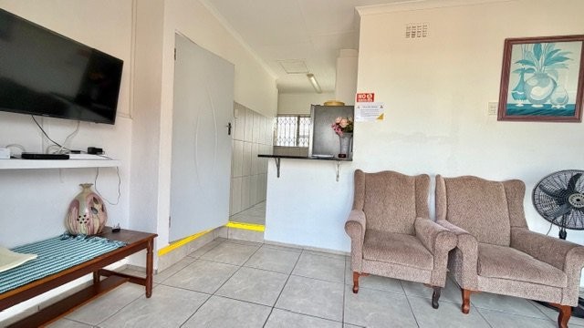 5 Bedroom Property for Sale in Uvongo KwaZulu-Natal