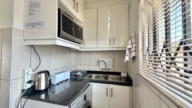 5 Bedroom Property for Sale in Uvongo KwaZulu-Natal