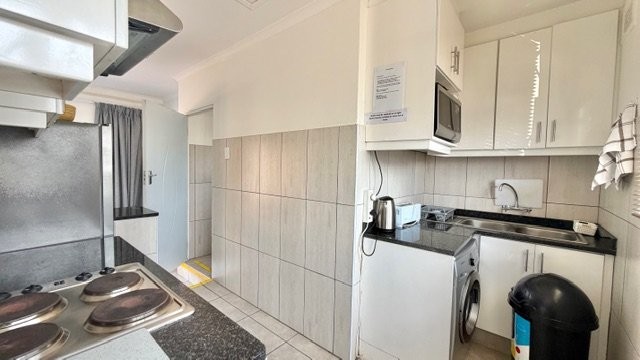 5 Bedroom Property for Sale in Uvongo KwaZulu-Natal