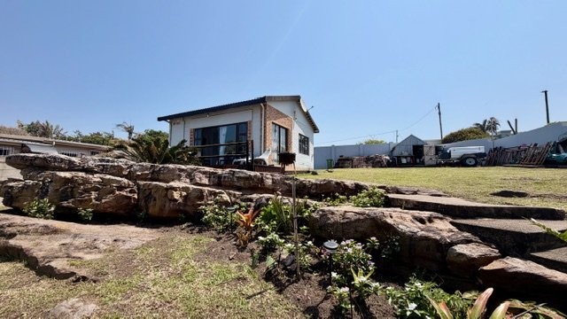 5 Bedroom Property for Sale in Uvongo KwaZulu-Natal