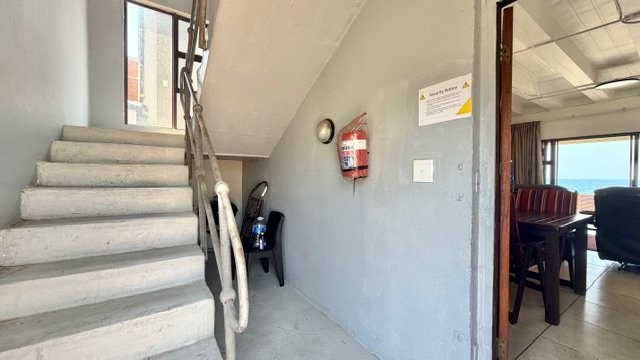5 Bedroom Property for Sale in Uvongo KwaZulu-Natal