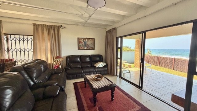 5 Bedroom Property for Sale in Uvongo KwaZulu-Natal