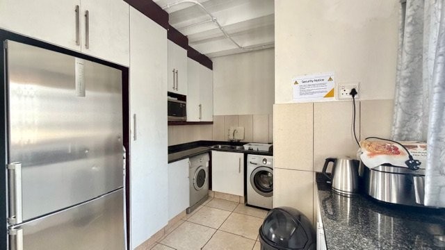 5 Bedroom Property for Sale in Uvongo KwaZulu-Natal