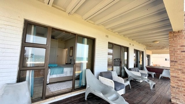 5 Bedroom Property for Sale in Uvongo KwaZulu-Natal