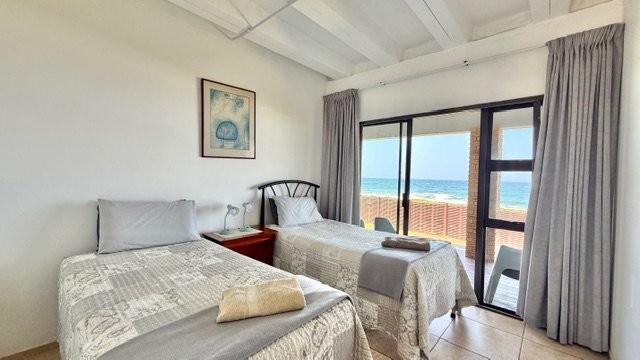 5 Bedroom Property for Sale in Uvongo KwaZulu-Natal