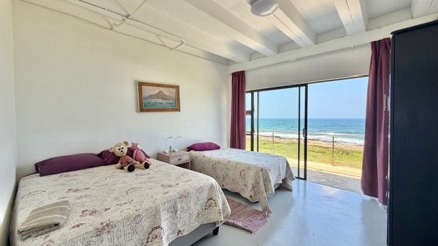 5 Bedroom Property for Sale in Uvongo KwaZulu-Natal