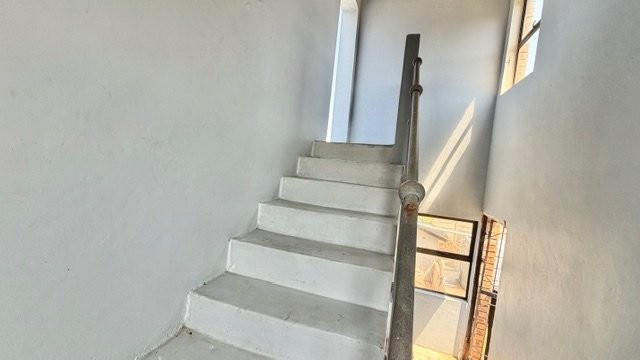 5 Bedroom Property for Sale in Uvongo KwaZulu-Natal