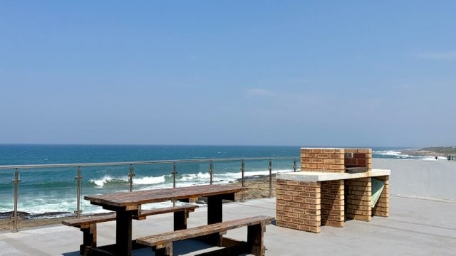 5 Bedroom Property for Sale in Uvongo KwaZulu-Natal