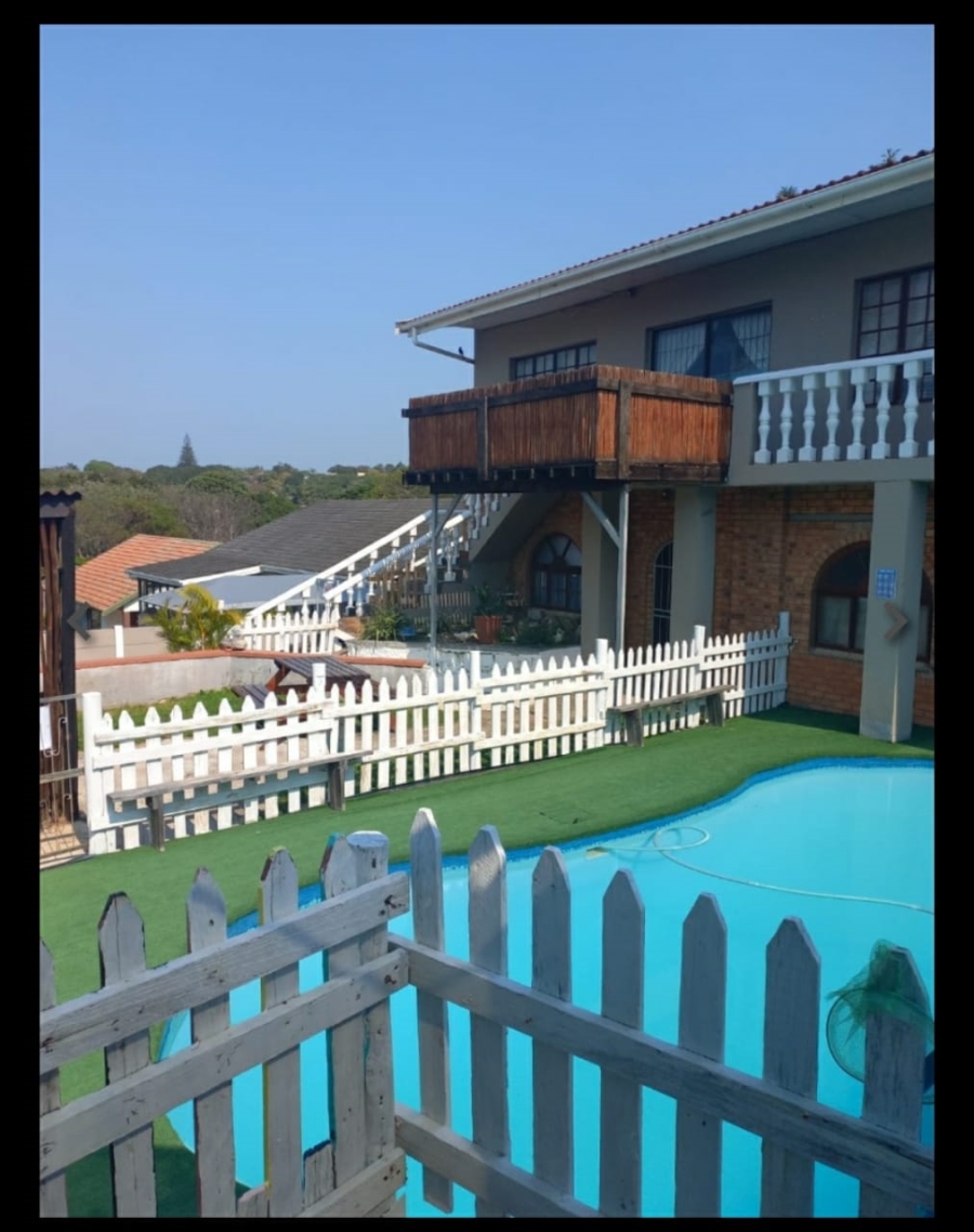 9 Bedroom Property for Sale in Uvongo Beach KwaZulu-Natal