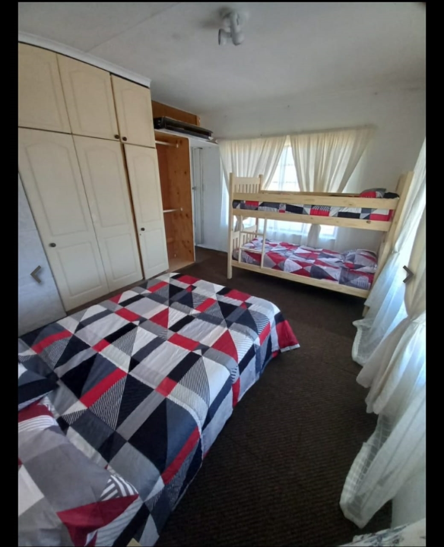 9 Bedroom Property for Sale in Uvongo Beach KwaZulu-Natal