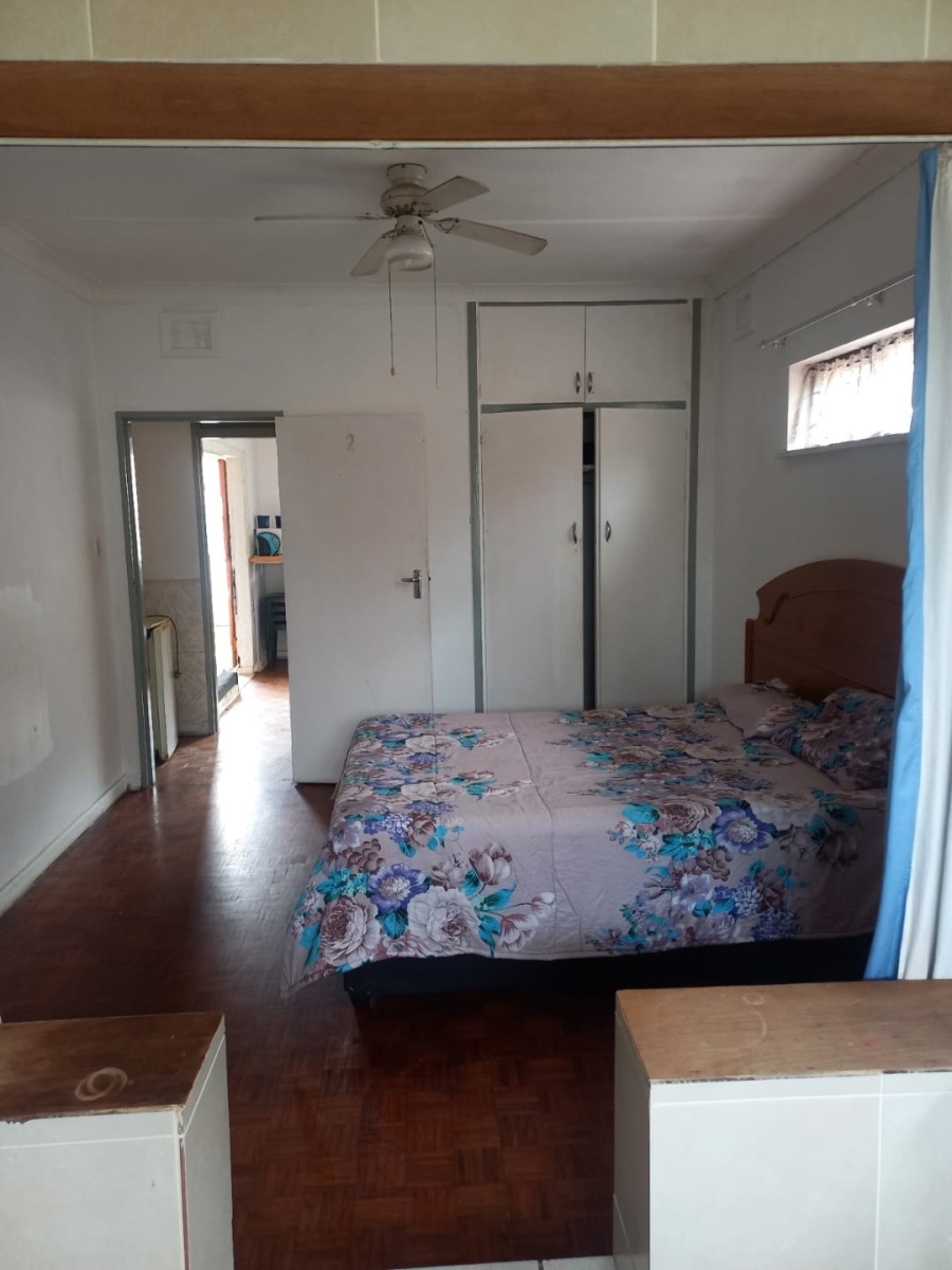 9 Bedroom Property for Sale in Uvongo Beach KwaZulu-Natal