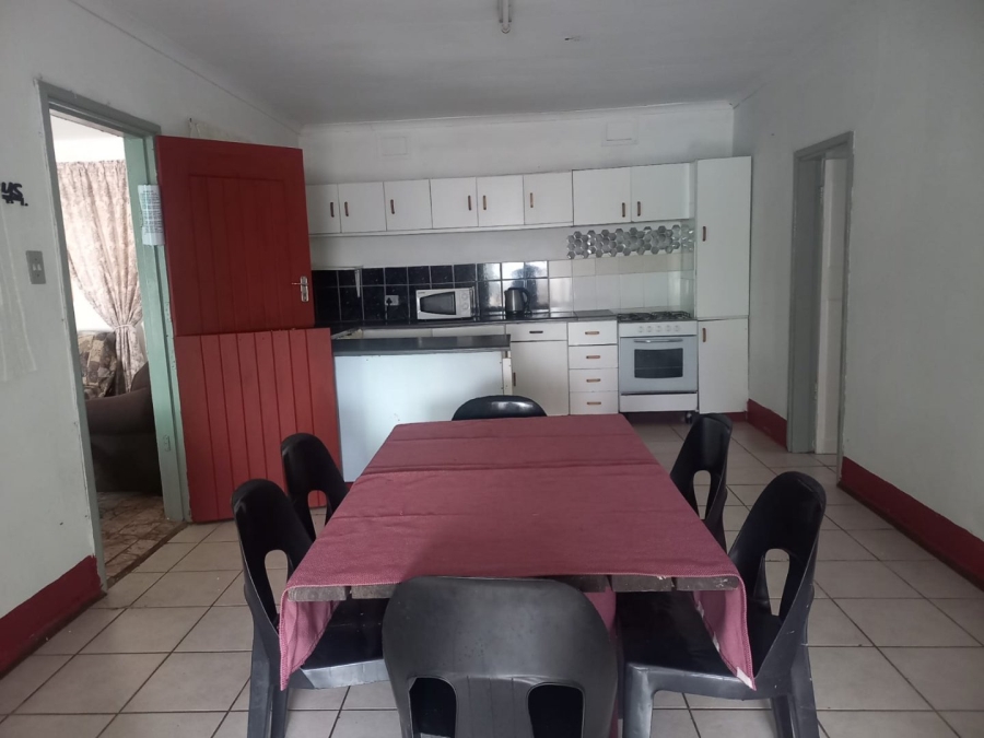 9 Bedroom Property for Sale in Uvongo Beach KwaZulu-Natal