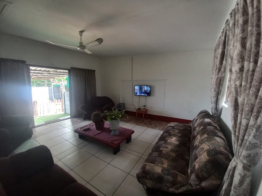 9 Bedroom Property for Sale in Uvongo Beach KwaZulu-Natal
